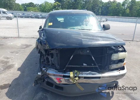 2003 Chevrolet Tahoe Ls z USA, uszkodzony, nr VIN 1GNEC13V13J277725